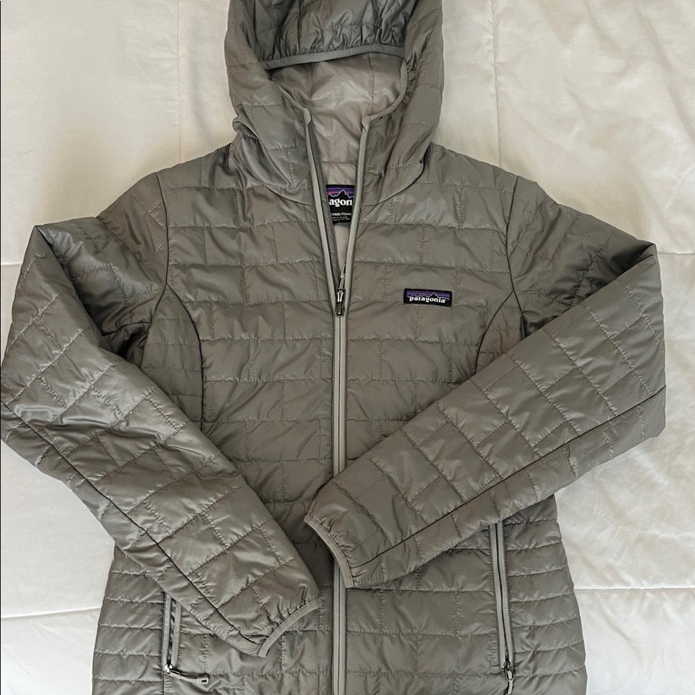 Patagonia Women's Silver Nano Puff Packable Puffer Jacket